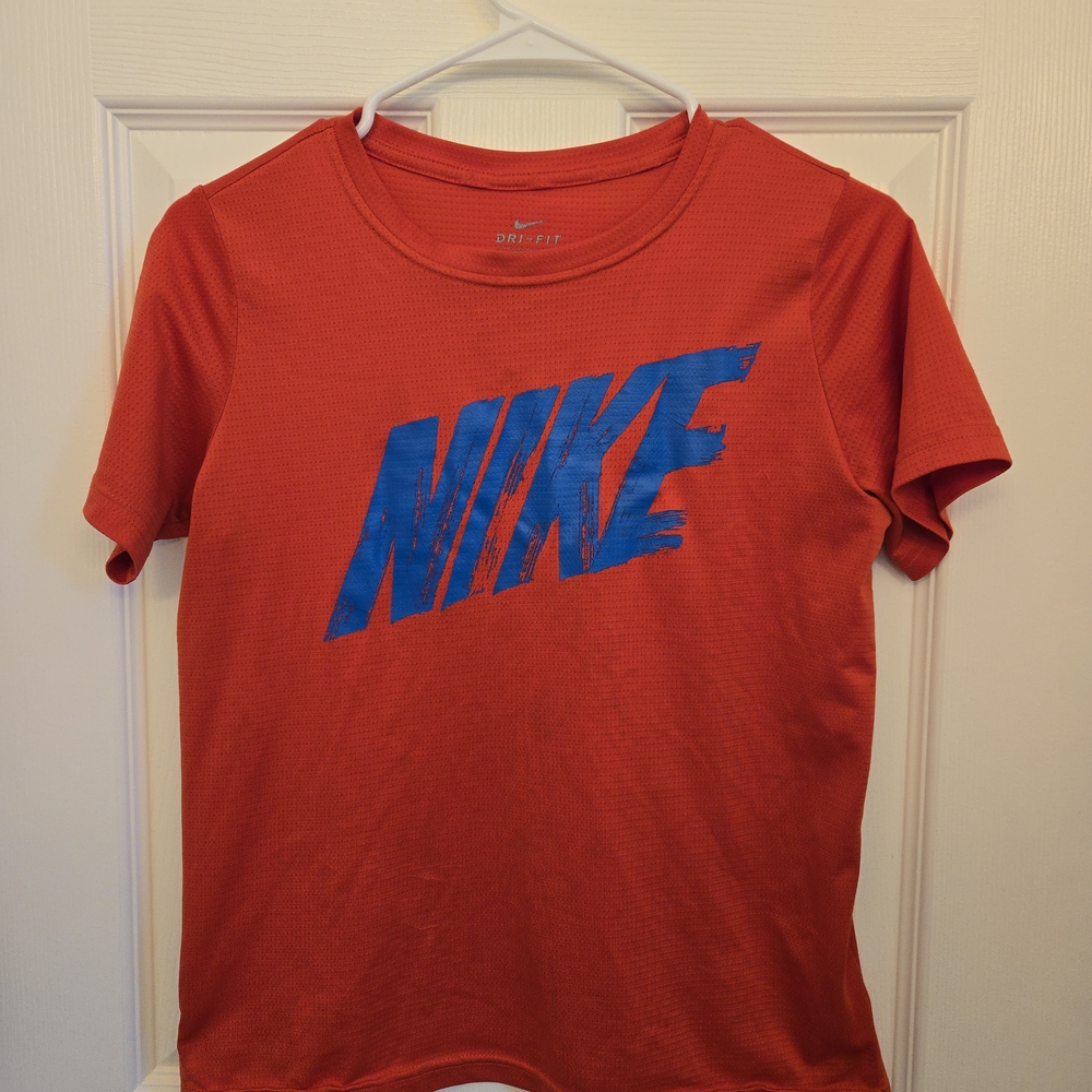 Nike Kids Dri-FIT Red Tee Sz.L Vibrant, Back To School, Activewear, Sports,